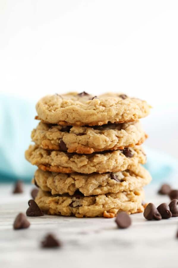 Peanut Butter Oatmeal Cookies with Chocolate Chips - Taste and Tell