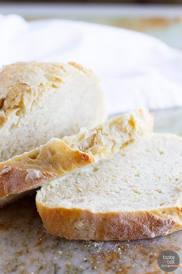 Featured image of post 5 Minute Day Artisan Bread Recipe : Cutting off a chunk, flouring it, and slashing it).