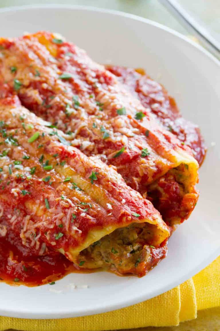 Stuffed Manicotti with Beef - Taste and Tell