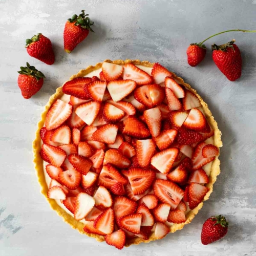 Creamy Strawberry Tart Recipe with Fresh Strawberries - Taste and Tell