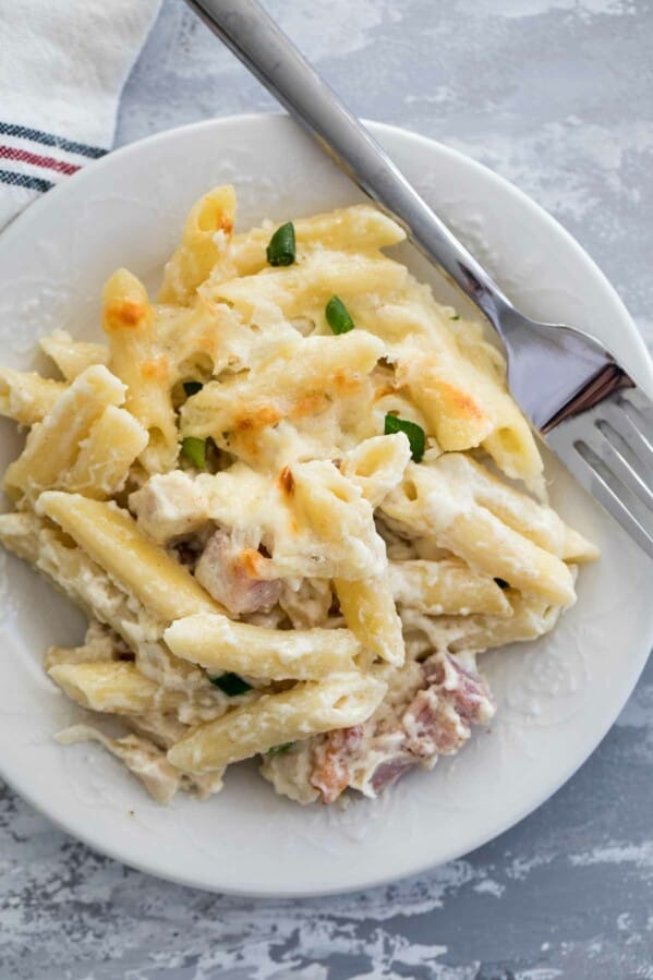 Easy Chicken Cordon Bleu Casserole With Pasta Taste And Tell 5010