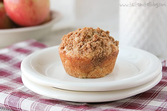 Apple Cinnamon Muffins With Crumb Topping Taste And Tell