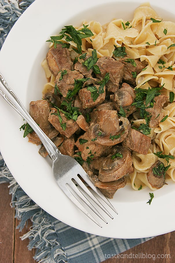 Slow Cooker Beef Stroganoff {America's Favorite Food Review and ...