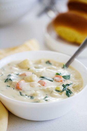 Olive Garden Chicken and Gnocchi Soup - Taste and Tell