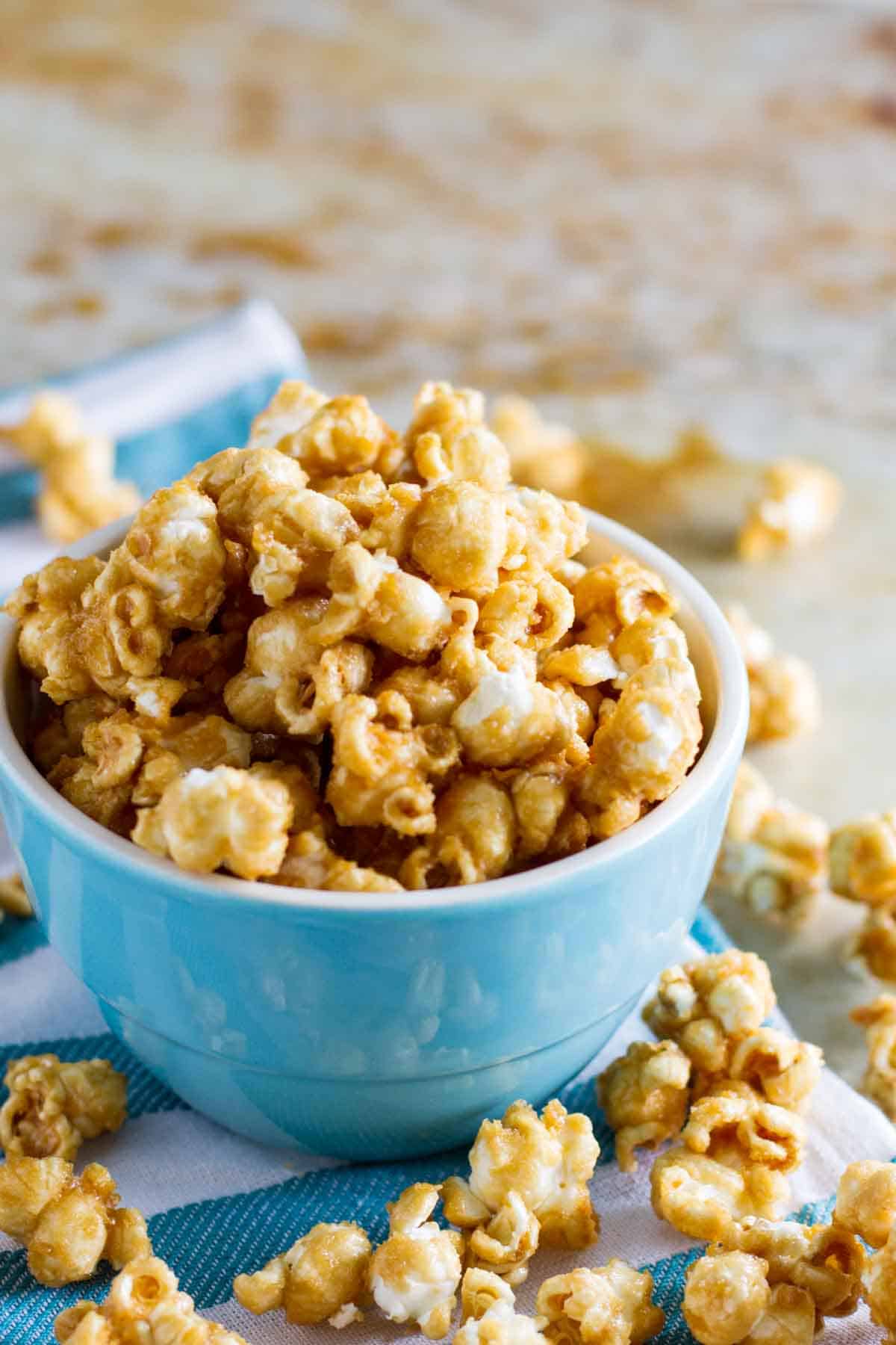 Homemade Baked Caramel Popcorn - Taste and Tell