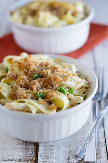 Easy Parmesan Pasta - Only 5 Ingredients! - Taste and Tell