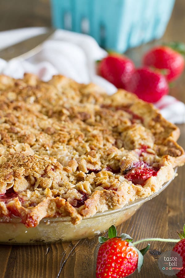 Strawberry Crumble Pie - Taste and Tell