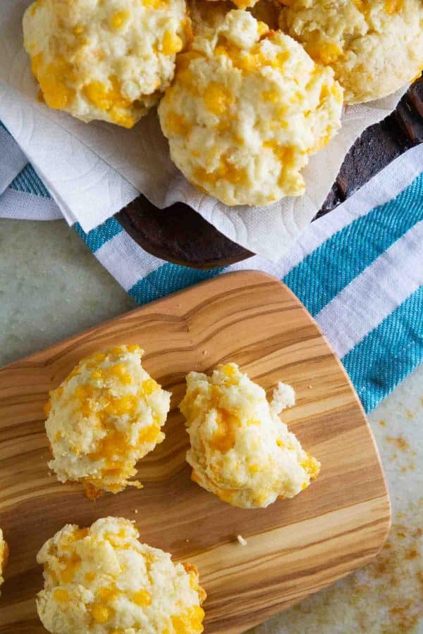 Garlic And Cheddar Sour Cream Biscuits Taste And Tell