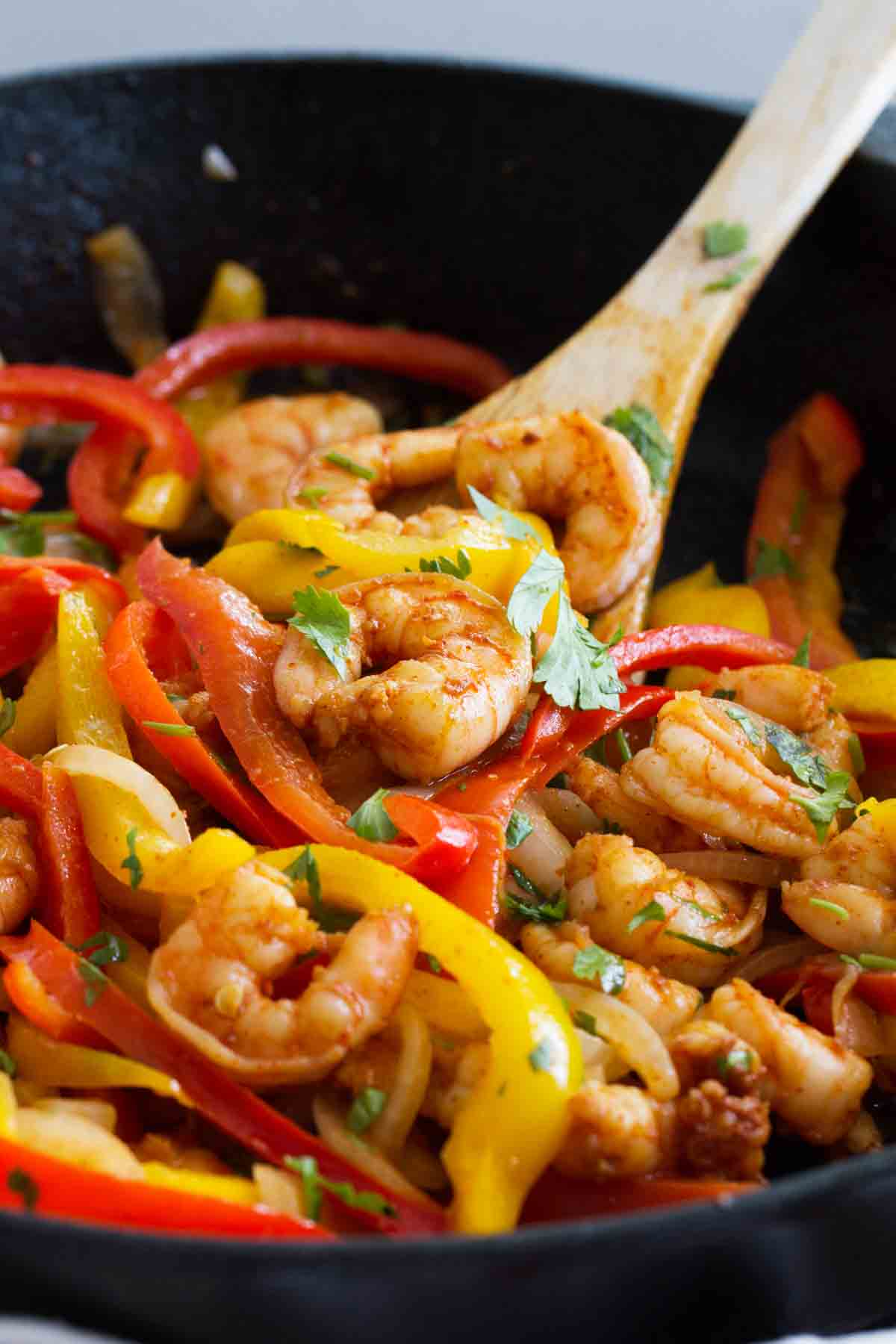 One Skillet Shrimp Fajitas - 30 Minute Recipe - Taste and Tell