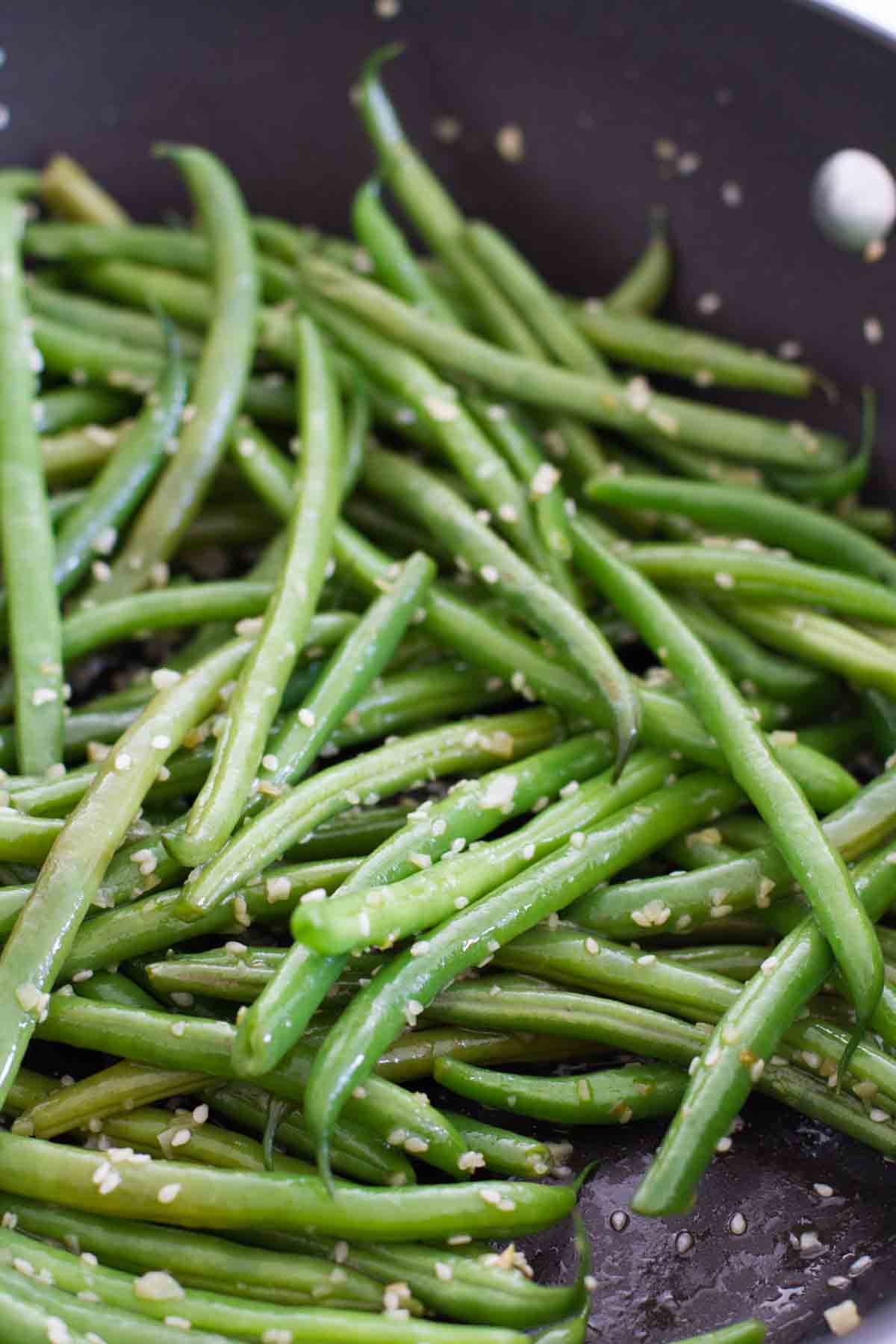 Easy and Fast Sesame Green Beans Recipe - Taste and Tell