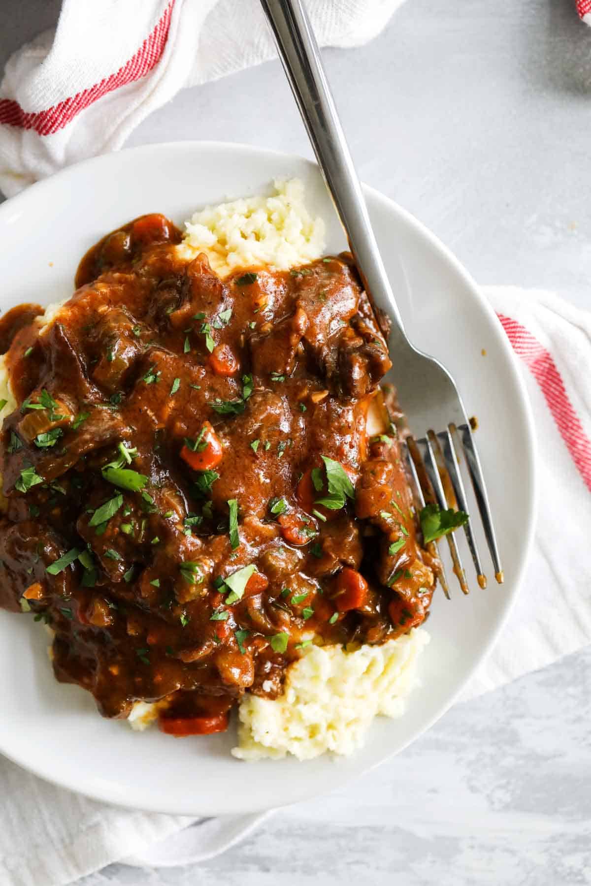 Easy Smothered Beef Tips And Gravy Taste And Tell