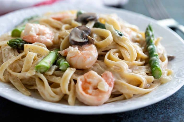 Shrimp Pasta in White Sauce Recipe - Taste and Tell