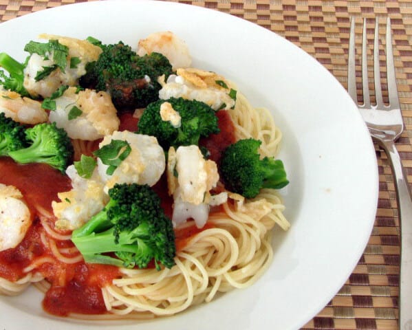 Shrimp Pasta in White Sauce Recipe - Taste and Tell