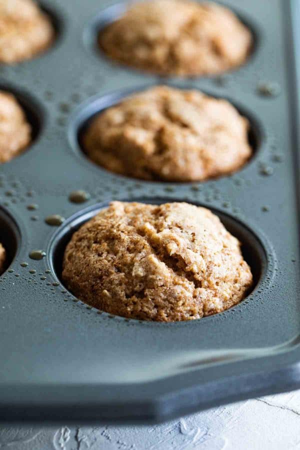 Oatmeal Muffins with Whole Wheat Flour - Taste and Tell
