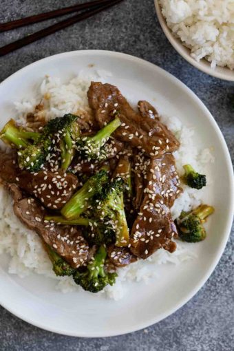 One Skillet Beef and Broccoli Recipe - Taste and Tell