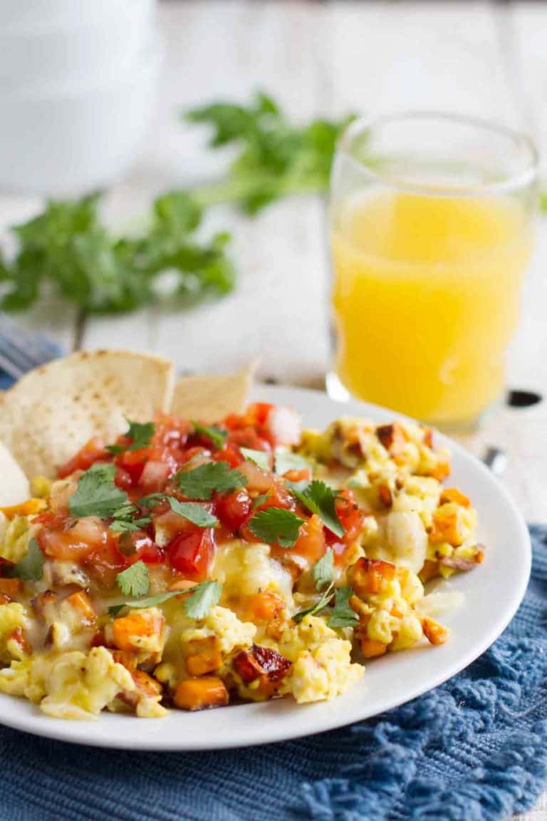Breakfast Scramble with Eggs and Sweet Potatoes - Taste and Tell