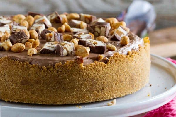 Snickers Cheesecake - Taste and Tell