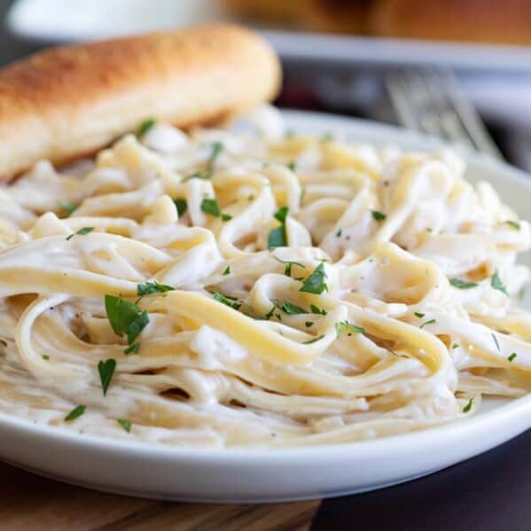 Easy Alfredo Sauce - done in 20 minutes! - Taste and Tell