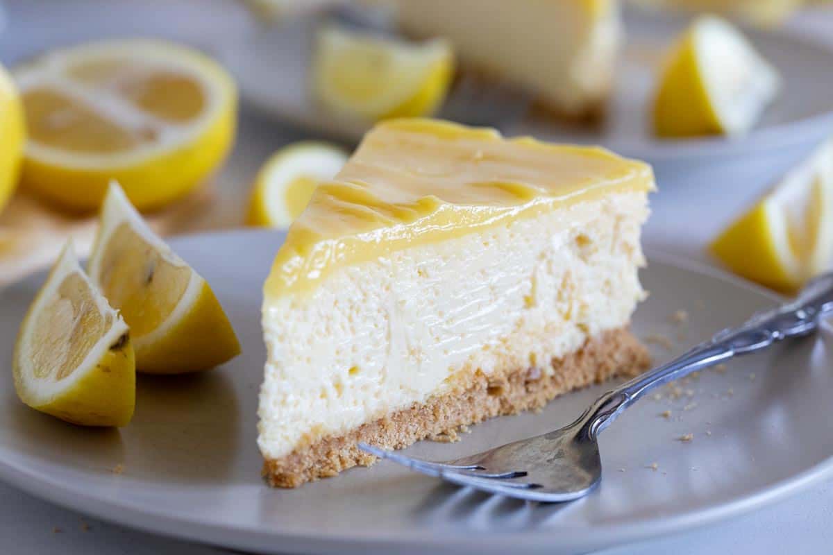 https://www.tasteandtellblog.com/wp-content/uploads/2022/03/Lemon-Cheesecake-1.jpg