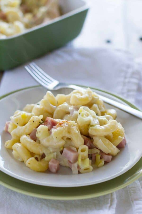 Mac and Cheeese with Ham Taste and Tell