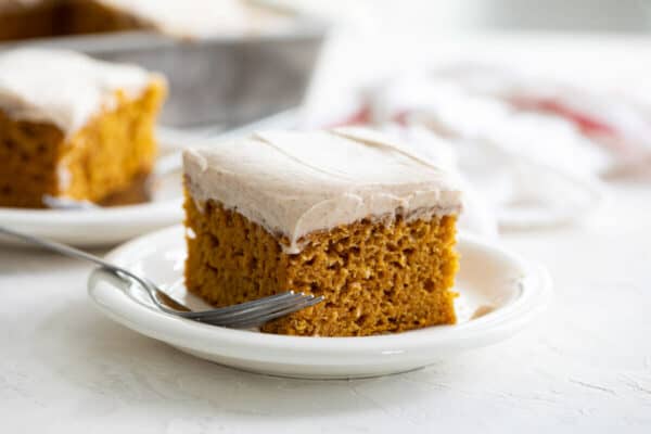 Pumpkin Cake with Cinnamon Cream Cheese Frosting - Taste and Tell