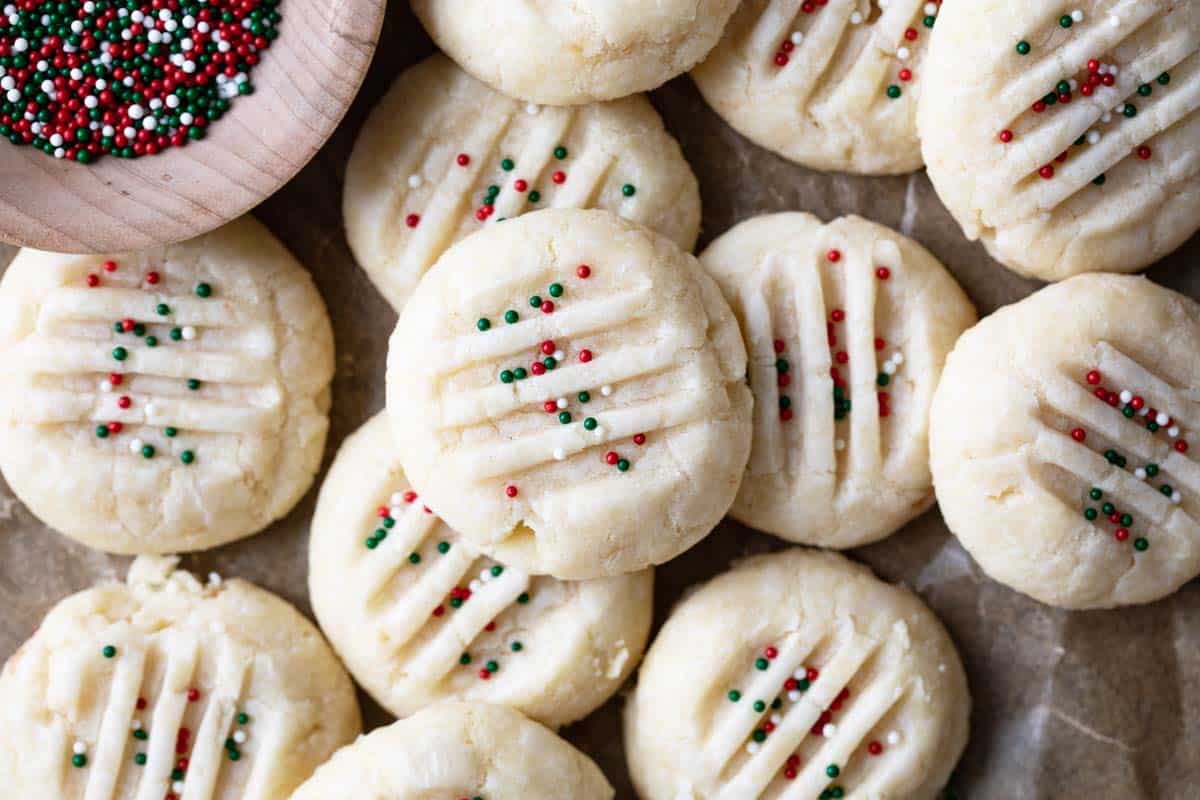 Easy Stamped Christmas Shortbread Cookies