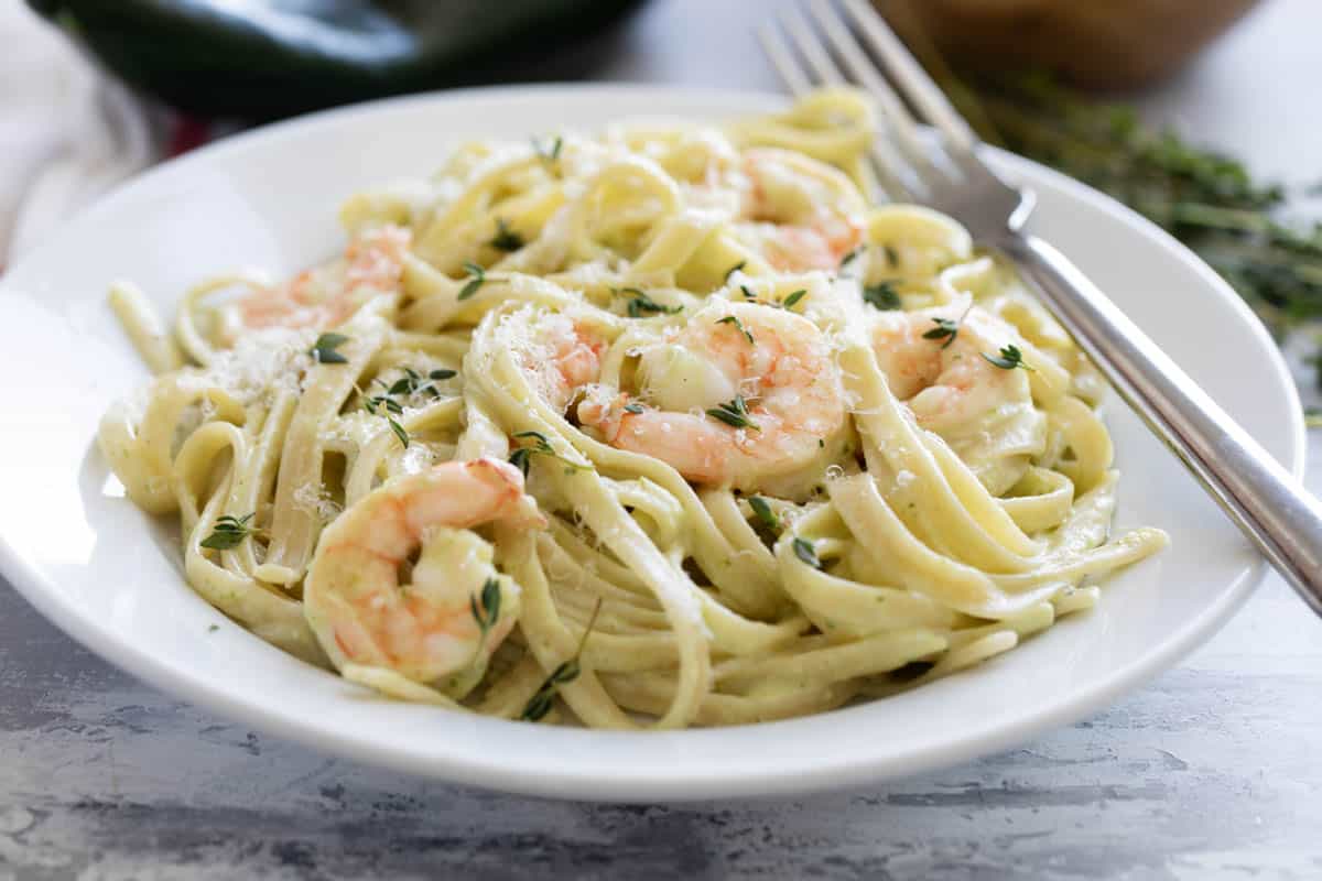 https://www.tasteandtellblog.com/wp-content/uploads/2023/05/Shrimp-Pasta-Poblano-Cream-Sauce-1.jpg