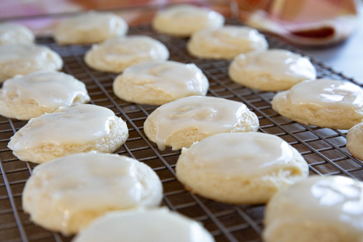 https://www.tasteandtellblog.com/wp-content/uploads/2023/08/Sour-Cream-Cookies-1.jpg