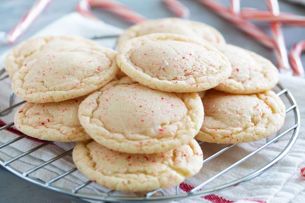 Peppermint Snickerdoodles on a round cooling rack.